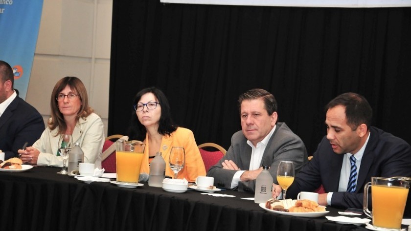 Batakis encabezó una nueva reunión del Consejo Productivo PyME en Mendoza