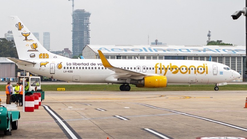 FlyBondi avisó que dejará dos aviones en tierra y reclama al Gobierno
