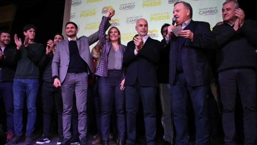 Santa Fe: Pullaro ganó la interna de Juntos por Cambio, que aplastó al peronismo