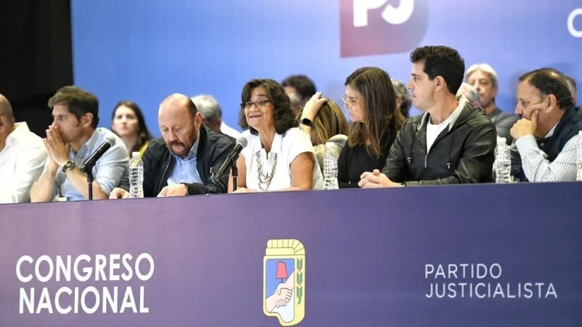 El PJ concretó la salida de Alberto Fernández pero no designó sucesor