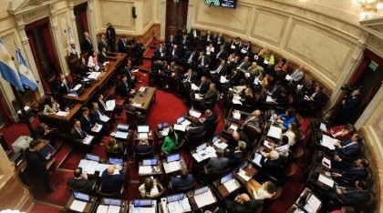Senadores nacionales se aprobaron un fuerte aumento de sueldo, sin debate