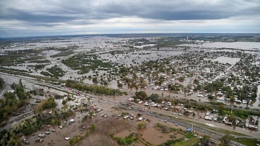 El Gobierno dará asistencia económica de hasta $10 mil millones a afectados por inundaciones