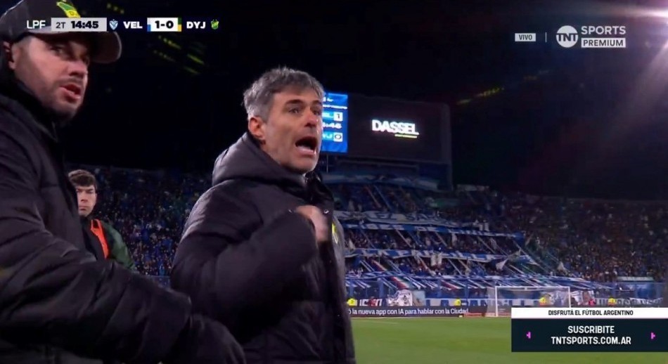 Escándalo en Liniers: Vaccari y su ayudante quisieron agarrarse a piñas con los Barros Schelotto