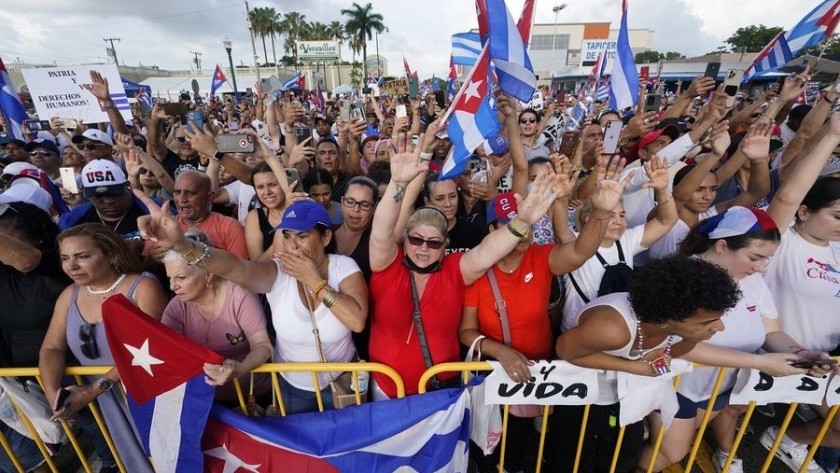 Joe Biden quiere darle más internet a Cuba: evalúa quebrar las restricciones